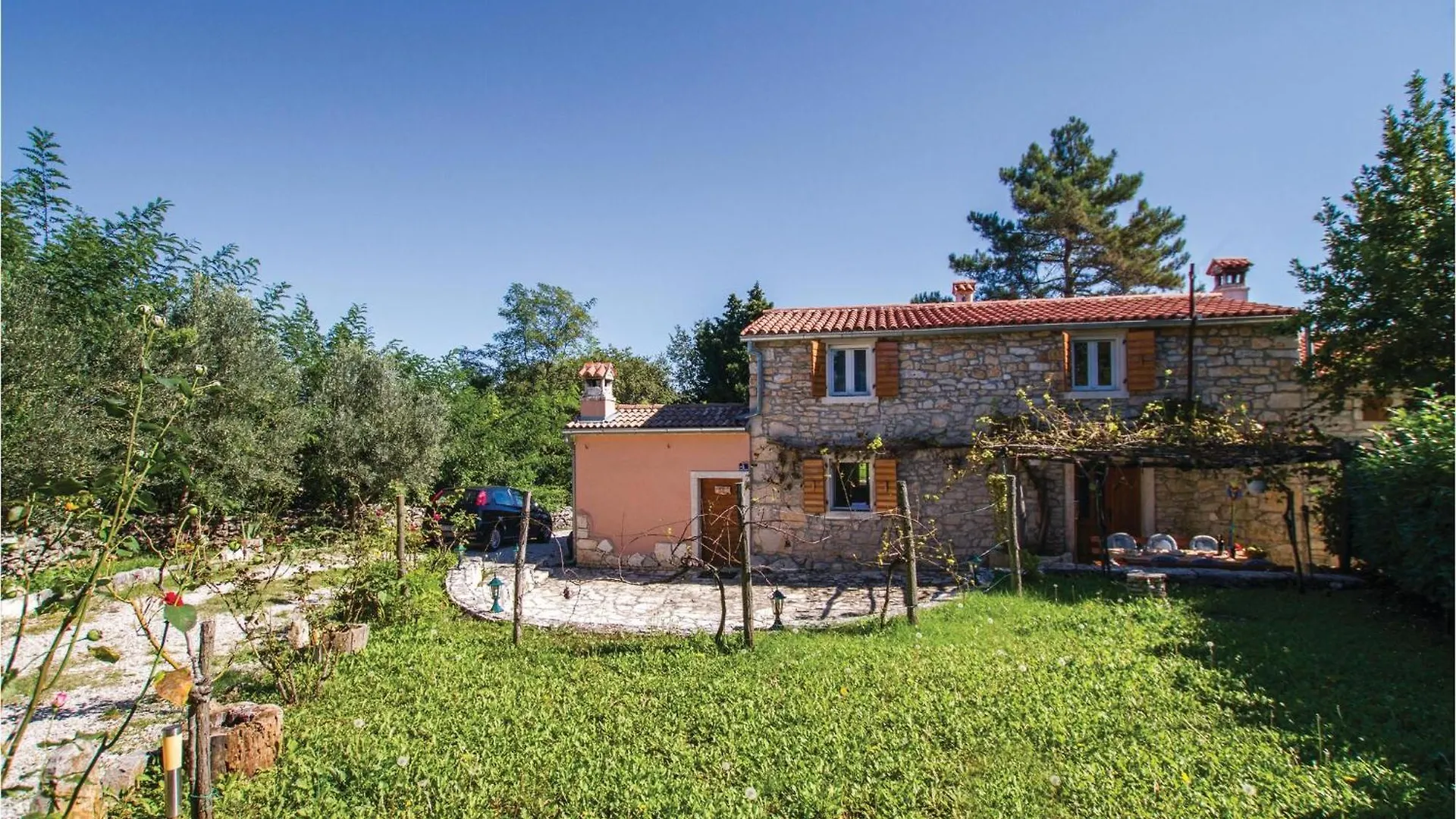 Pet Friendly Home In Martinjski With Kitchen Martinski